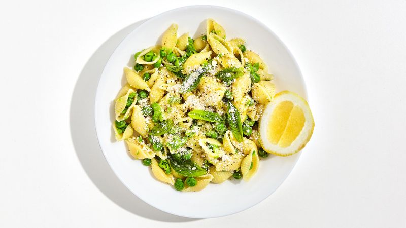 One-Pot Pesto Pasta with Peas