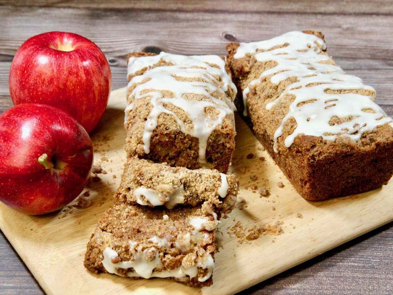 Apple Cinnamon Bread