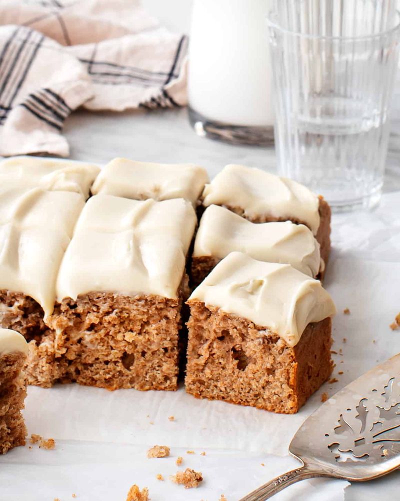 Applesauce Snack Cake