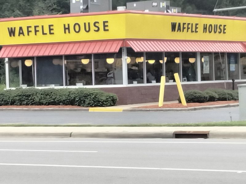 Kannapolis Cloverleaf Plaza Classic