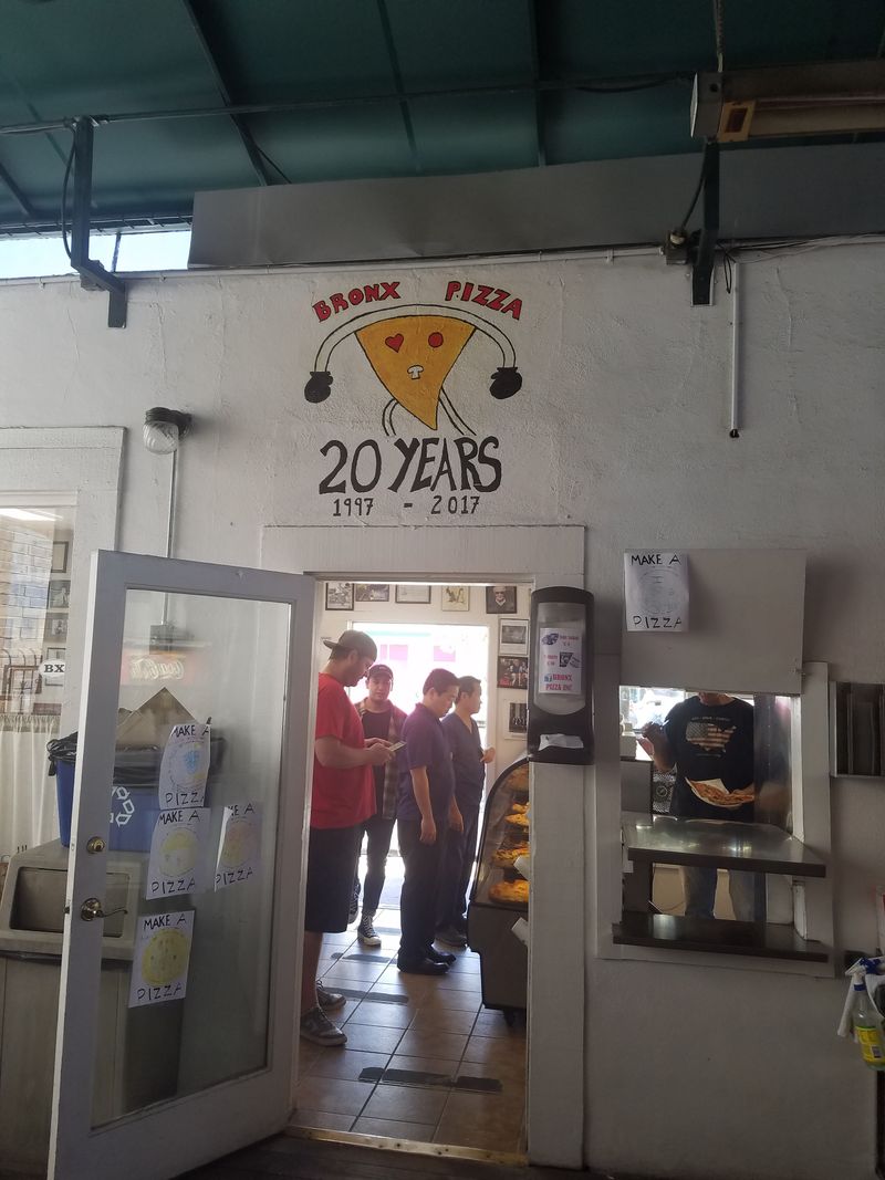 Bronx Pizza - California