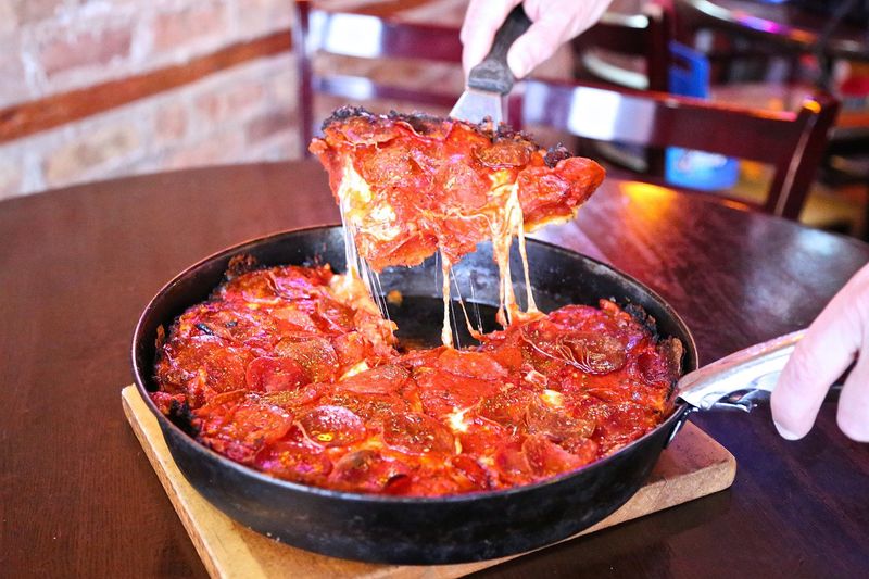 Pequod’s Pizza (Chicago, Illinois)