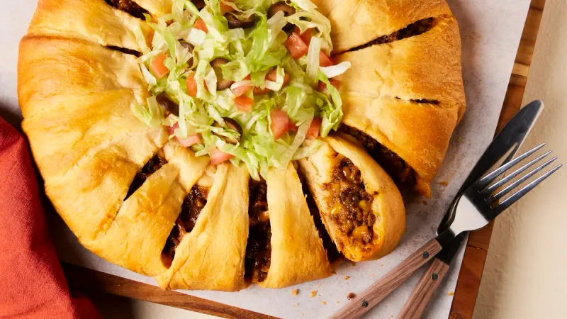 Taco Crescent-Style Rings (But With Bread Dough)