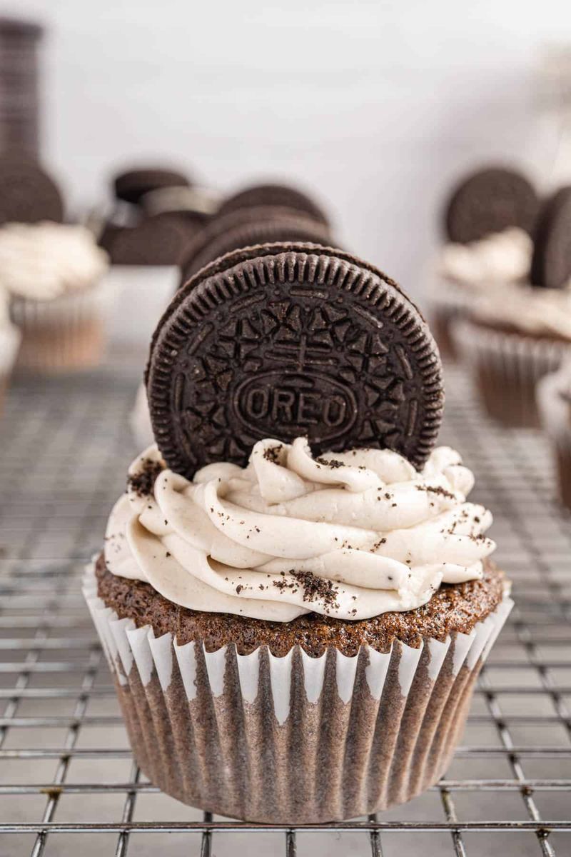 Cookies-and-Cream Cupcakes
