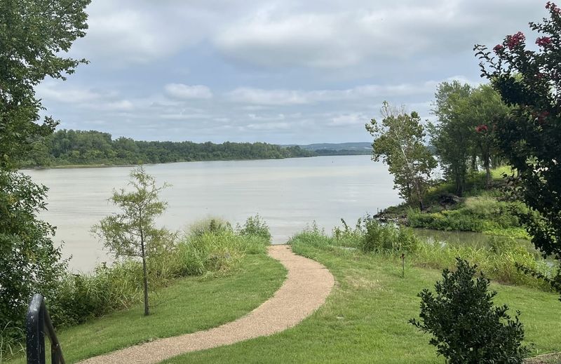 Glossy Blackbird Hill Overlook (Keota)