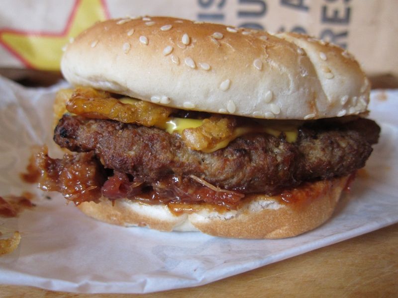 Carl’s Jr. Pizza Burger