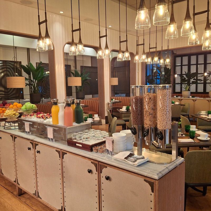 Edge Brasserie Sunday Brunch (Four Seasons Miami) (Miami, Florida)