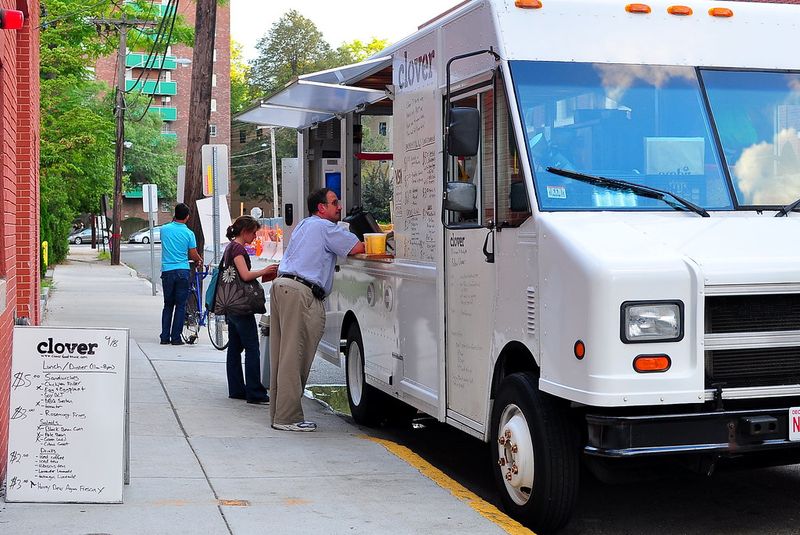 Clover Food Lab Truck (Massachusetts)