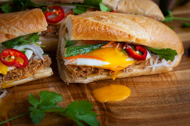 Bánh mì trứng ốp la