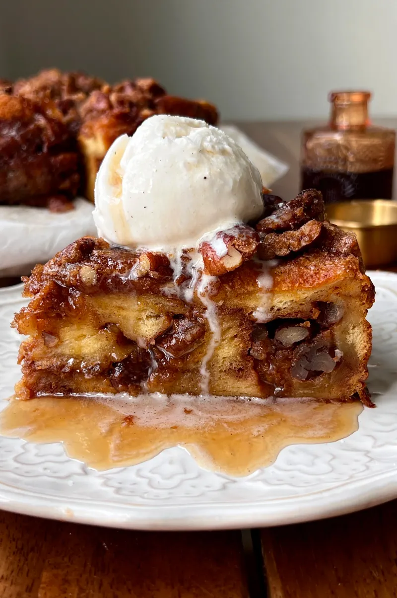 Bread Pudding With Bourbon Pecan Sauce
