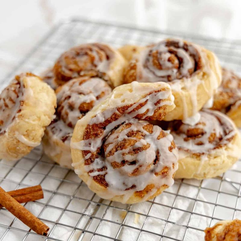 Puff Pastry Cinnamon Roll Swirls