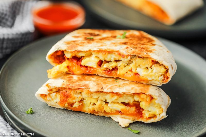 Taco Bell Breakfast Crunchwrap Bacon