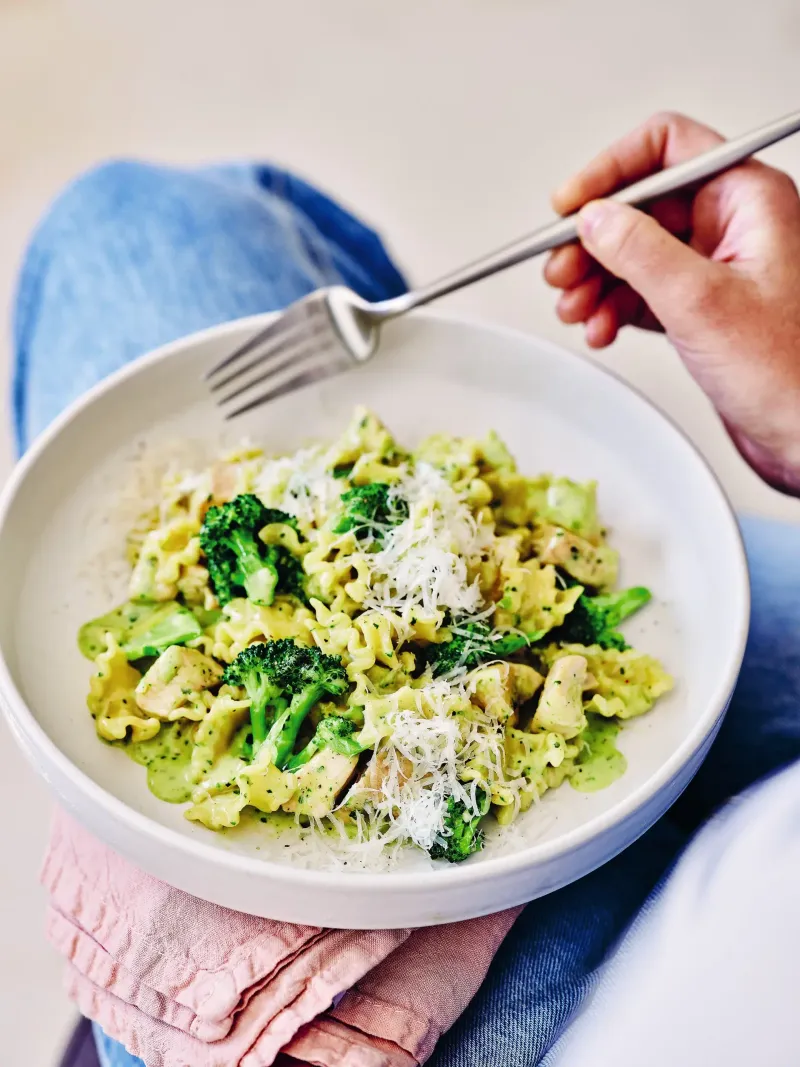 Quick Pesto Pasta with Chicken