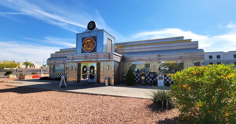 Kentucky - Bluegrass Chrome Diner