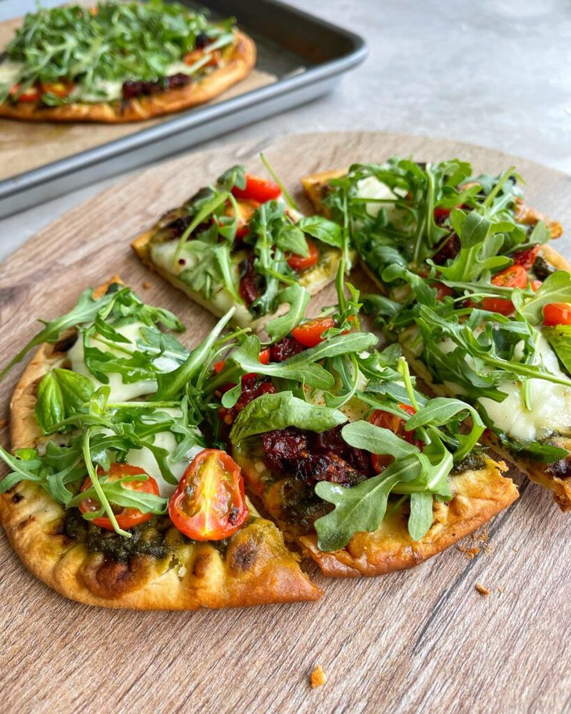 15-Minute Pesto Veggie Flatbread