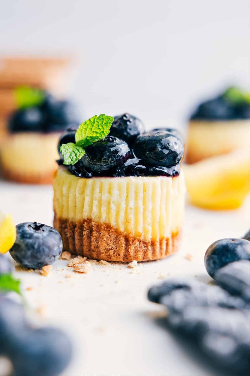 Blueberry Lemon Cheesecake Cupcakes