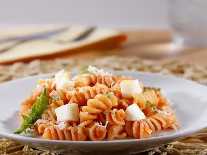 Rotini With Marinara And Mozzarella