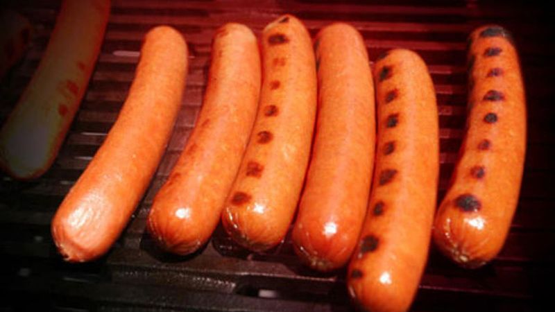 Processed meats: sausages and hot dogs