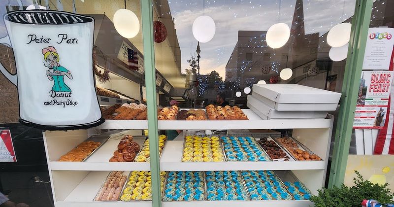 Peter Pan Donut & Pastry Shop (Brooklyn, New York)