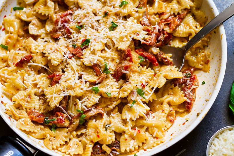 Creamy Sun Dried Tomato Pasta