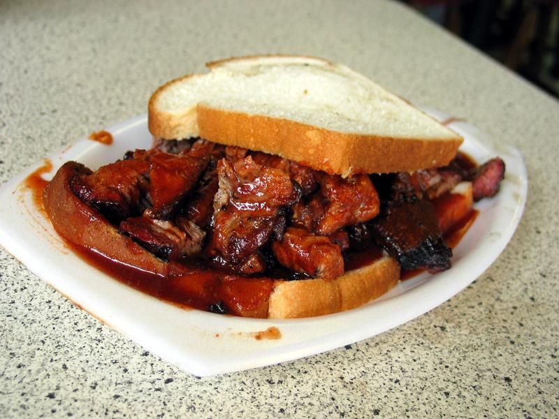 Woodyard Bar-B-Que – Burnt End Sandwich