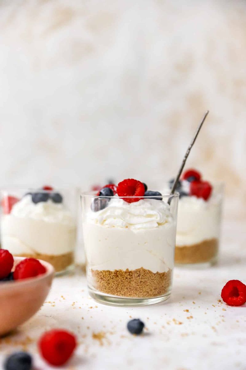 No-bake cheesecake cups