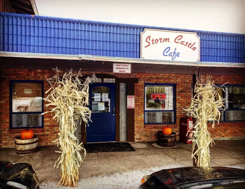 Storm Castle Café (Montana)