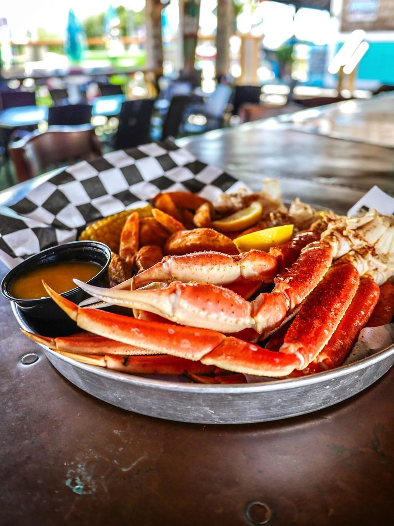 Lazy Pirate Sports Grill: Beach Vibes & Bottomless Seafood