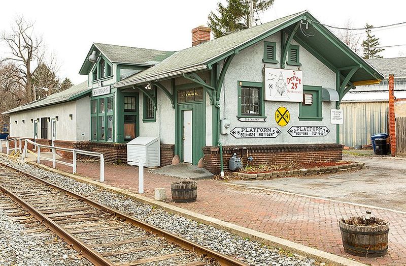 Depot 25 Restaurant — Shortsville, NY
