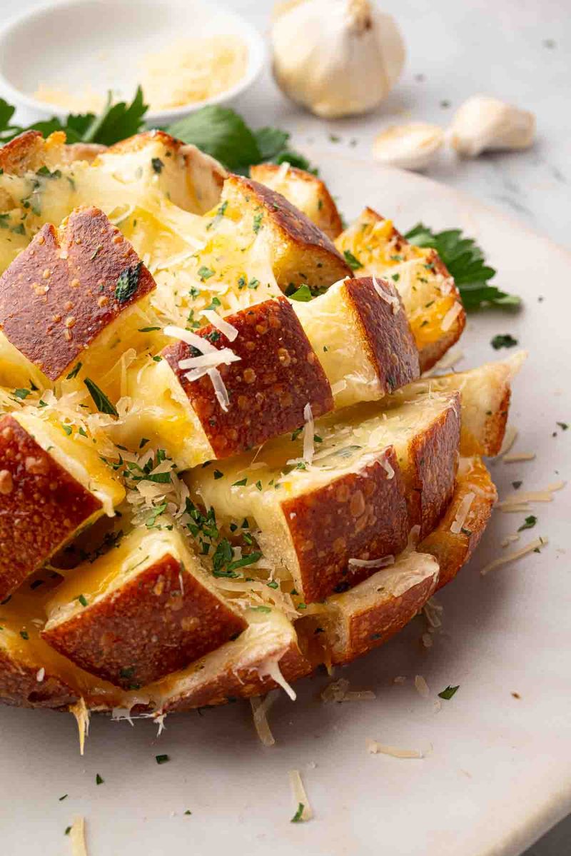 Garlic Parmesan Pull-Apart Loaf
