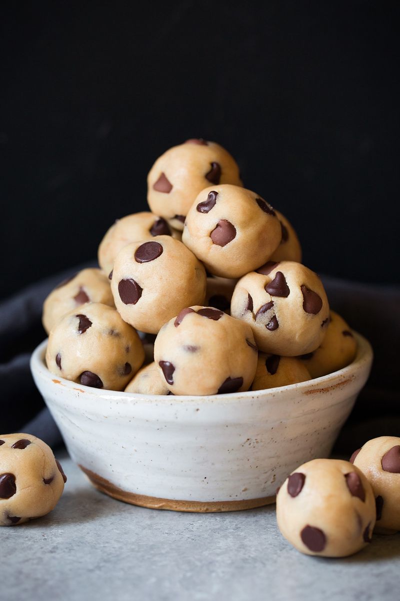 Chocolate Chip Cookie Dough Bites