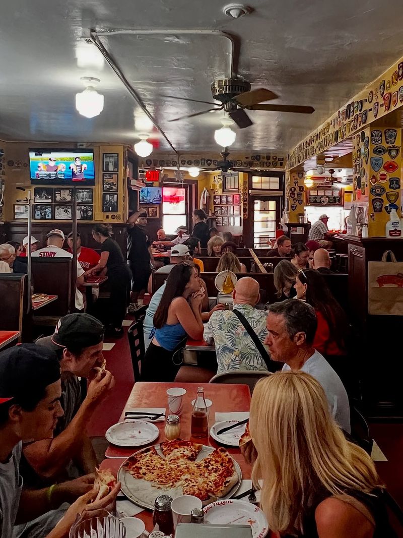 Regina Pizzeria — Boston