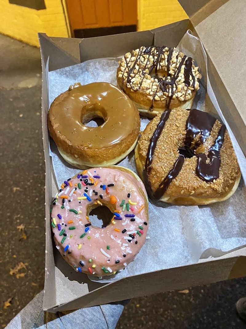 Sugar Shack Donuts (Virginia)