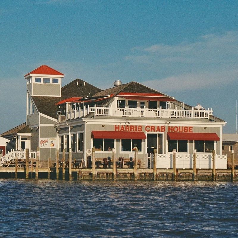Harris Crab House, Grasonville