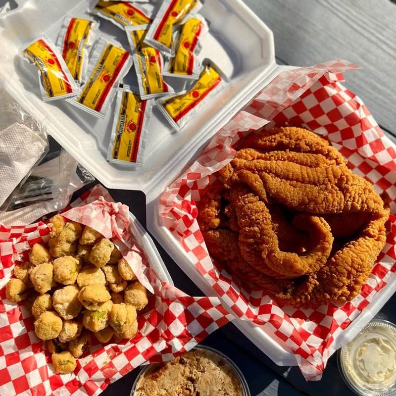 Bell’s Catfish & Soul Food – Downtown Memphis