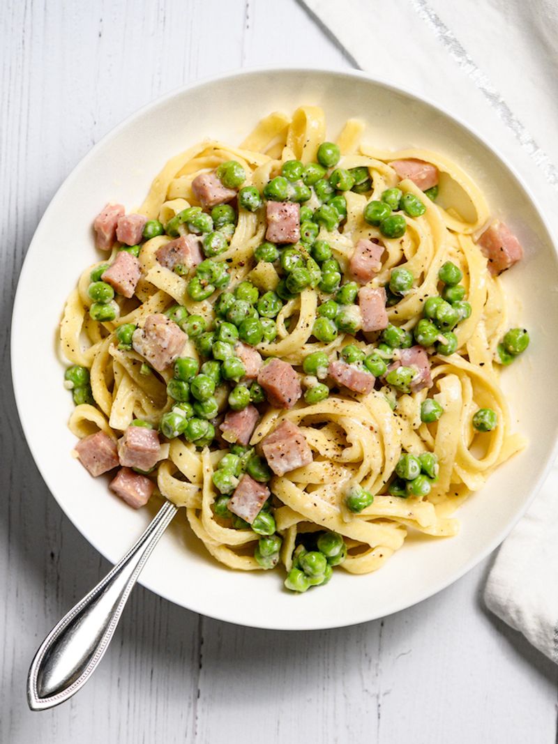 Ham and Peas Pasta in Cream Sauce