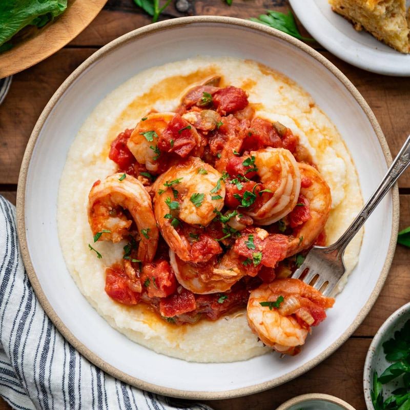 Shrimp and Grits (Creole Style)