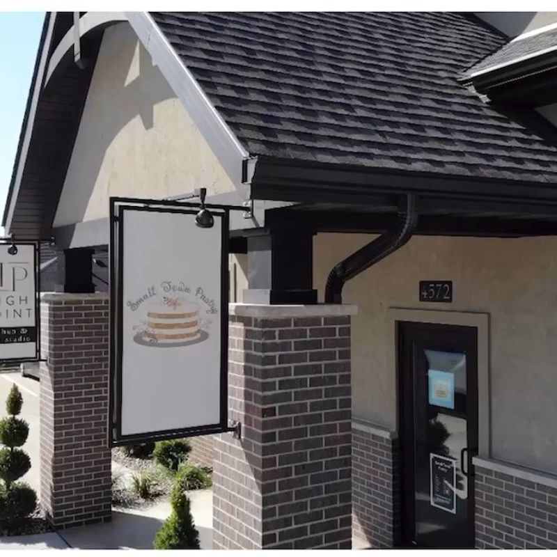 Small Town Pastry Cafe (Bettendorf)