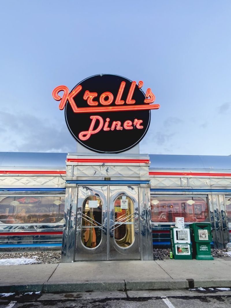 North Dakota - Kroll’s Diner, Fargo