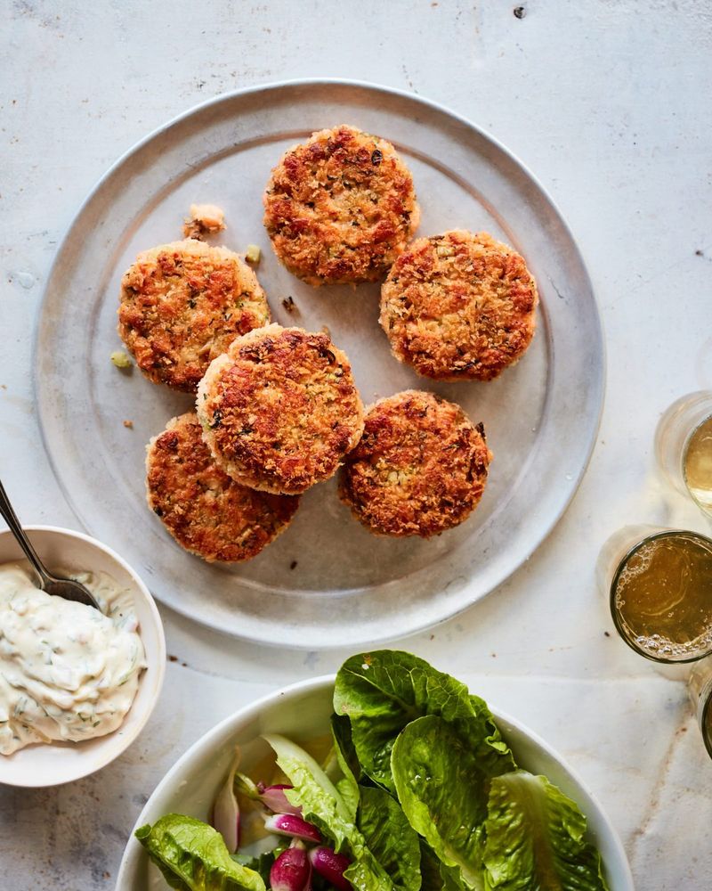 Washington: Fried Salmon Cakes