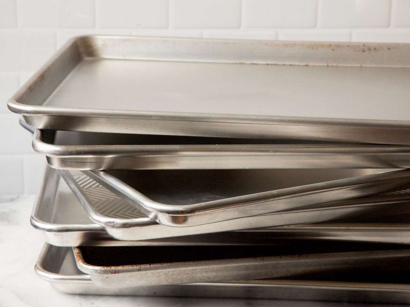 Cookie sheet (U.S.) vs baking tray (U.K.)