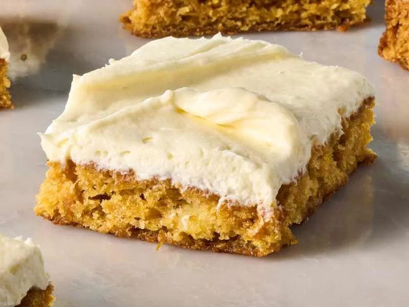 Dessert cake that tastes like refrigerator air