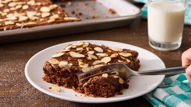 Sheet Cake (Chocolate or Vanilla)