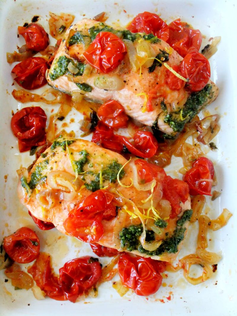 Salmon with roasted cherry tomatoes