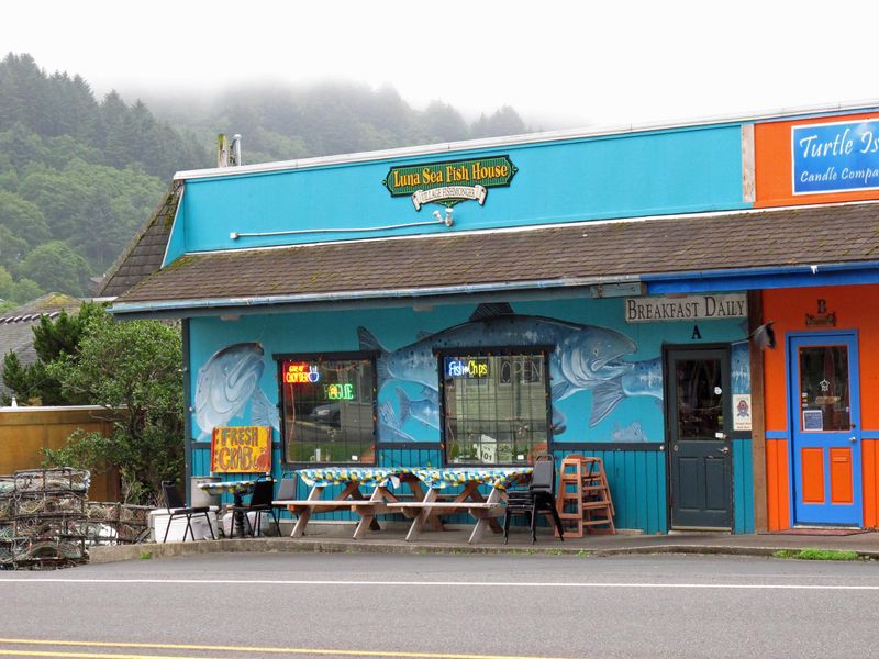 Luna Sea Fish House (Yachats, Oregon)