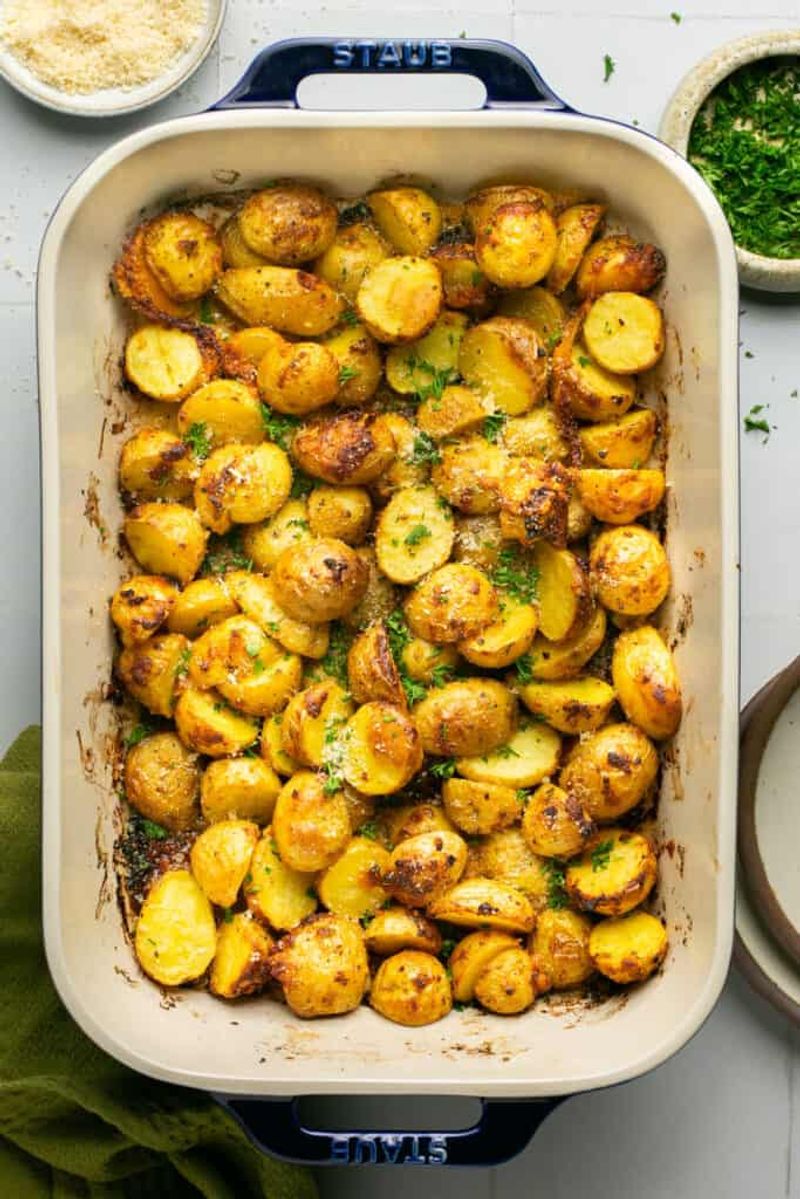 Crispy Garlic Parmesan Roasted Potatoes