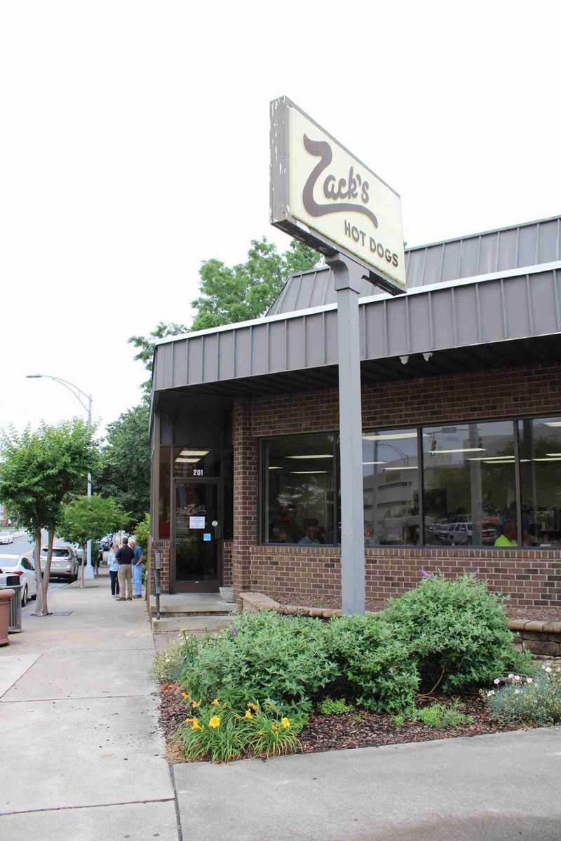 Zack's Hot Dogs (Burlington)