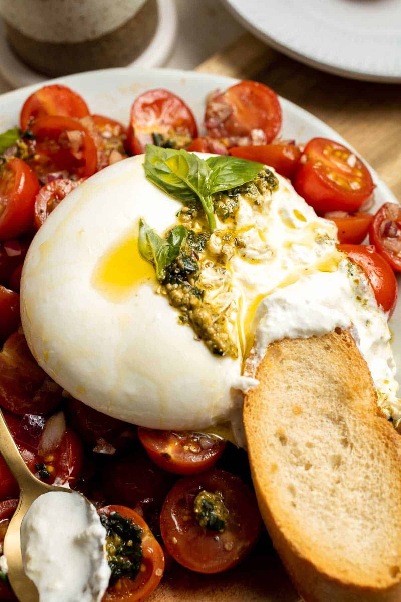 Tomato Burrata Salad with Pesto Drizzle