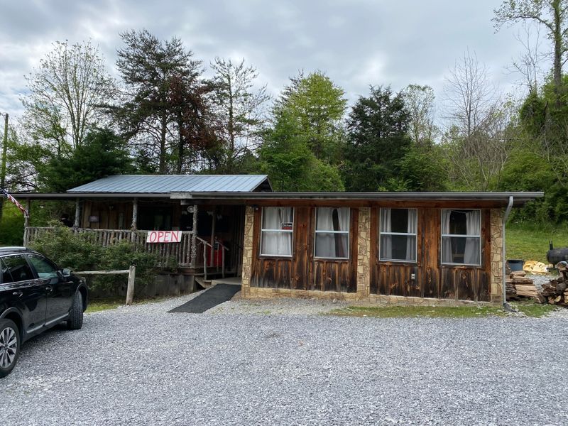 Preacher's Smokehouse (Sevierville)