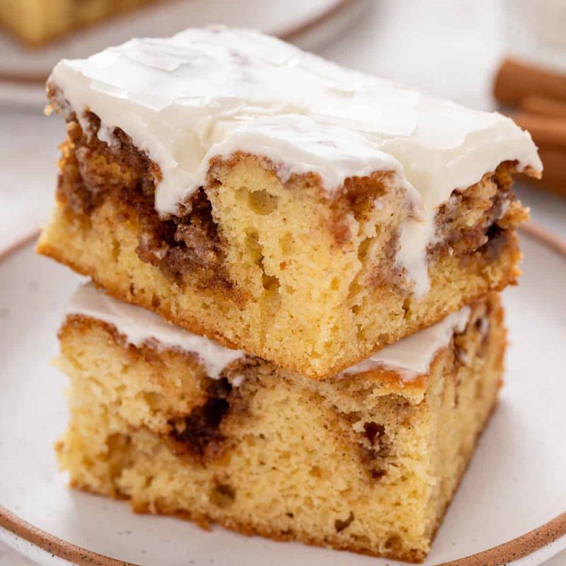 Cinnamon Roll Cake